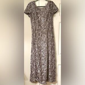 ALEX EVENINGS Floor Length Formal Gown, Silver Gray, Size 14